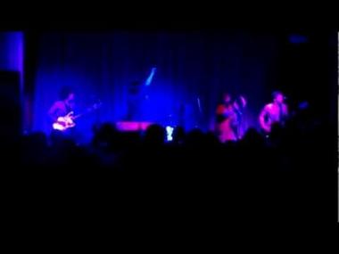 Embedded thumbnail for Foxygen Live! - &amp;quot;Blue Mountain&amp;quot; in San Francisco 2013
